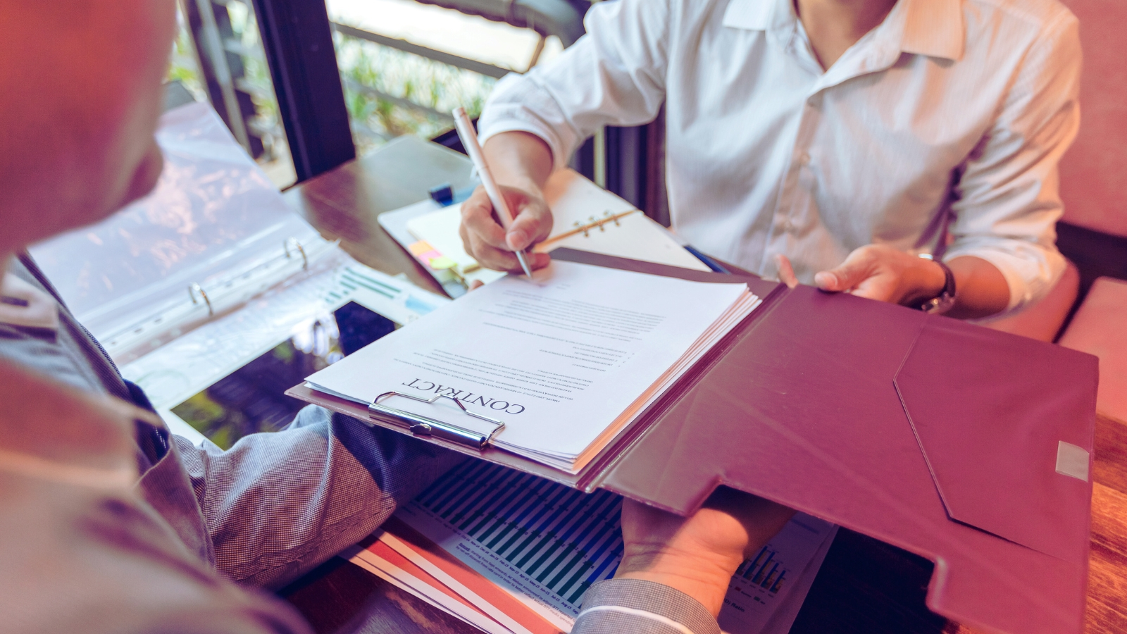 Así puedes hacer negocios con el gobierno con una LLC