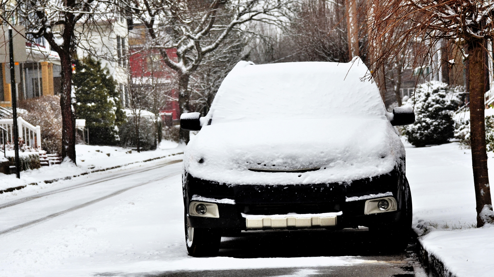 Conducir con tu vehículo lleno de nieve es ilegal en Ohio